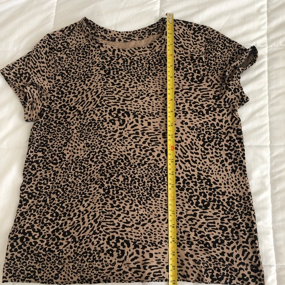 NWOT Animal Print LOFT Crew Tee - Picture 2 of 5